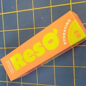 Resq Hydrating Lip Treatment Peachy 03 New Sealed Box 13g